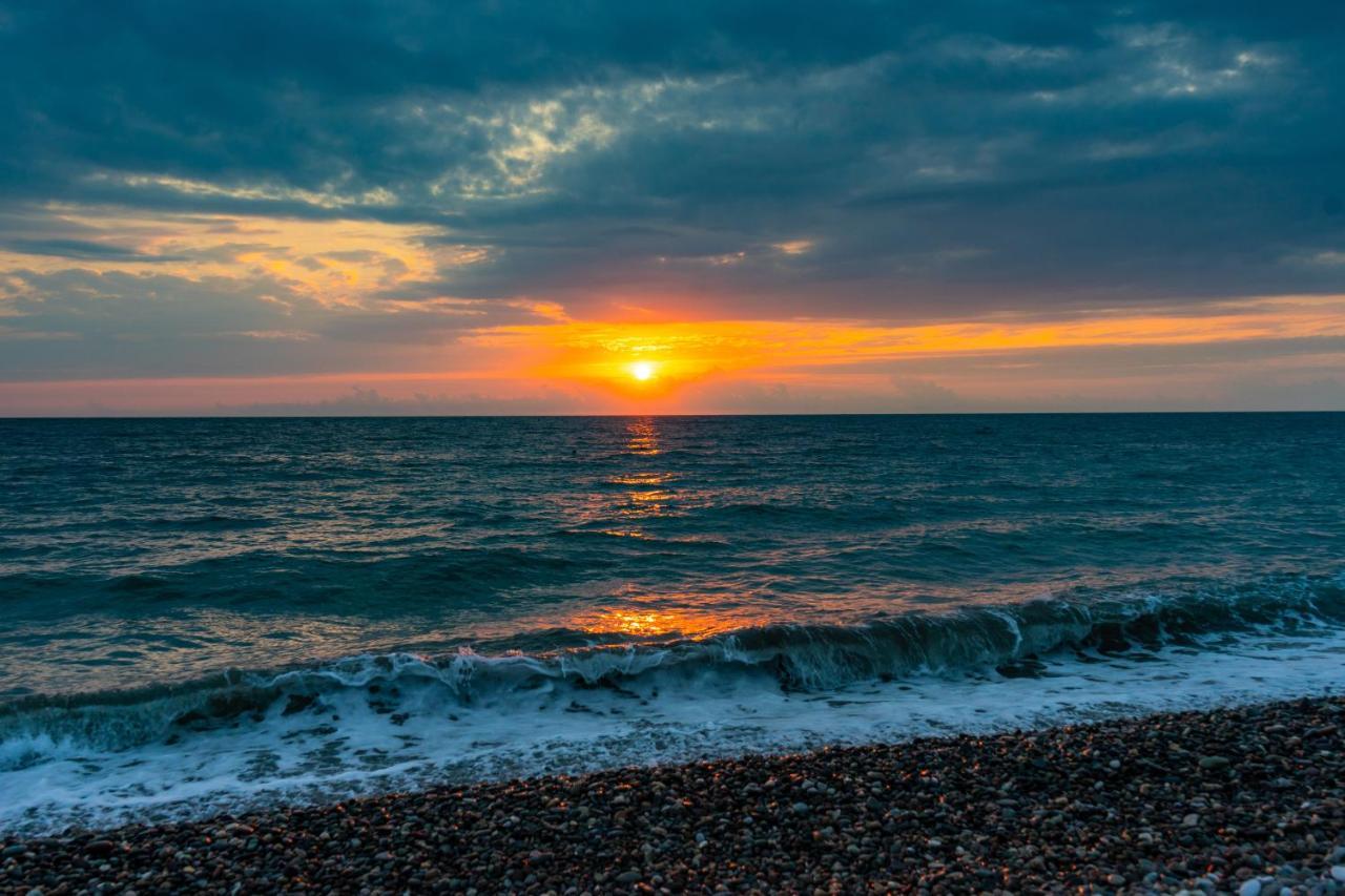 Luxury Sea View Orbi City Батуми Экстерьер фото