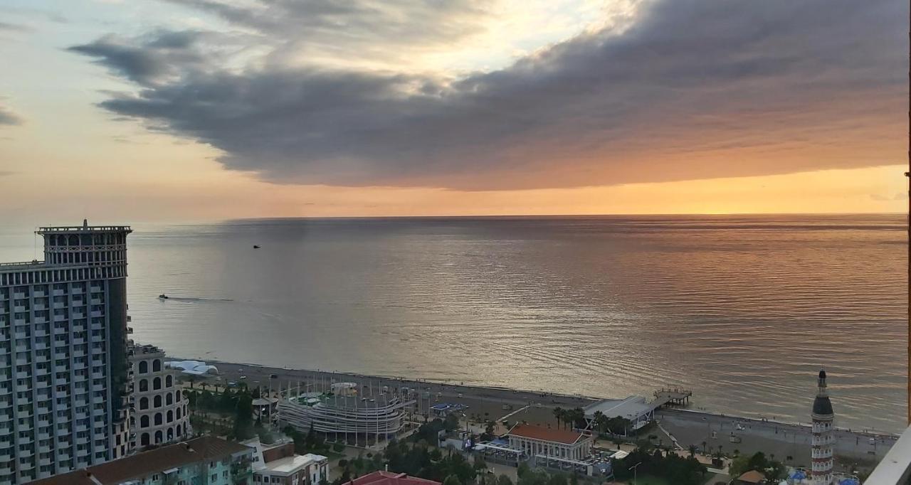 Luxury Sea View Orbi City Батуми Экстерьер фото