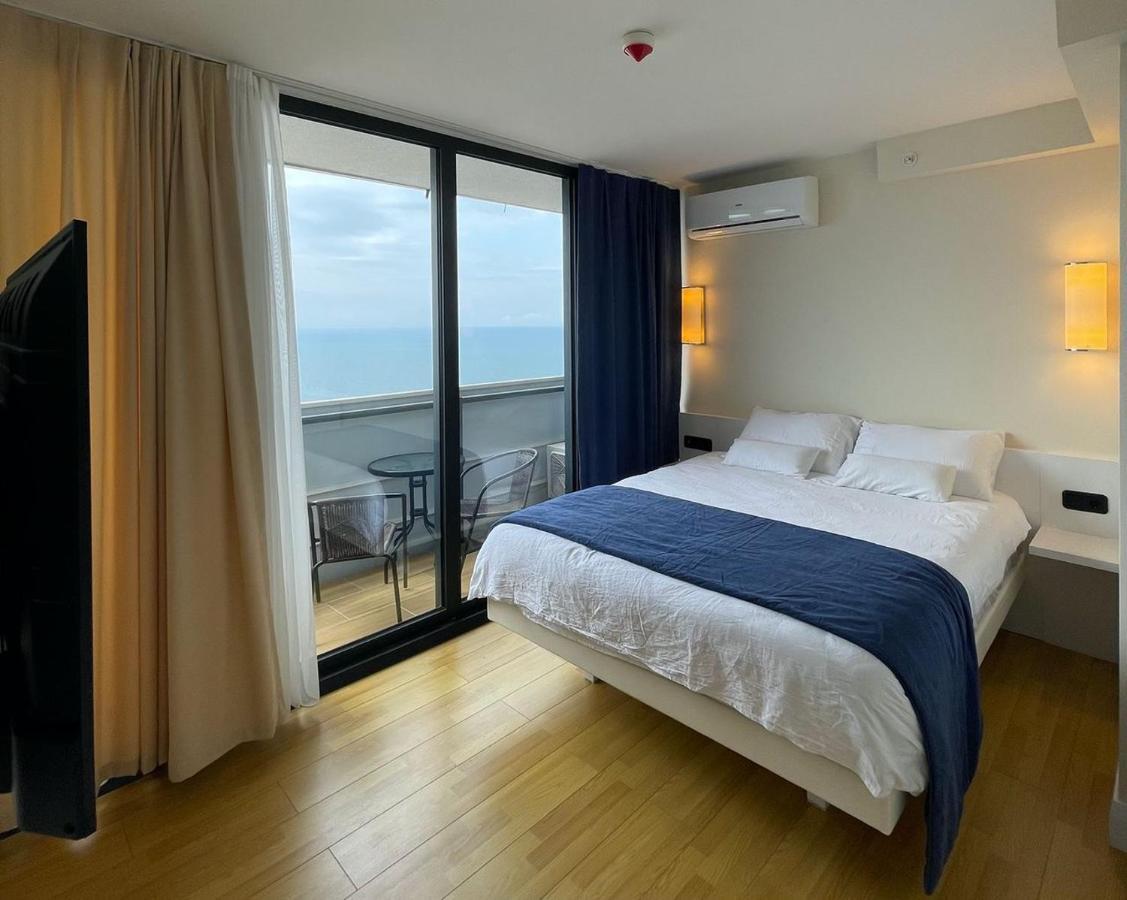 Luxury Sea View Orbi City Батуми Экстерьер фото